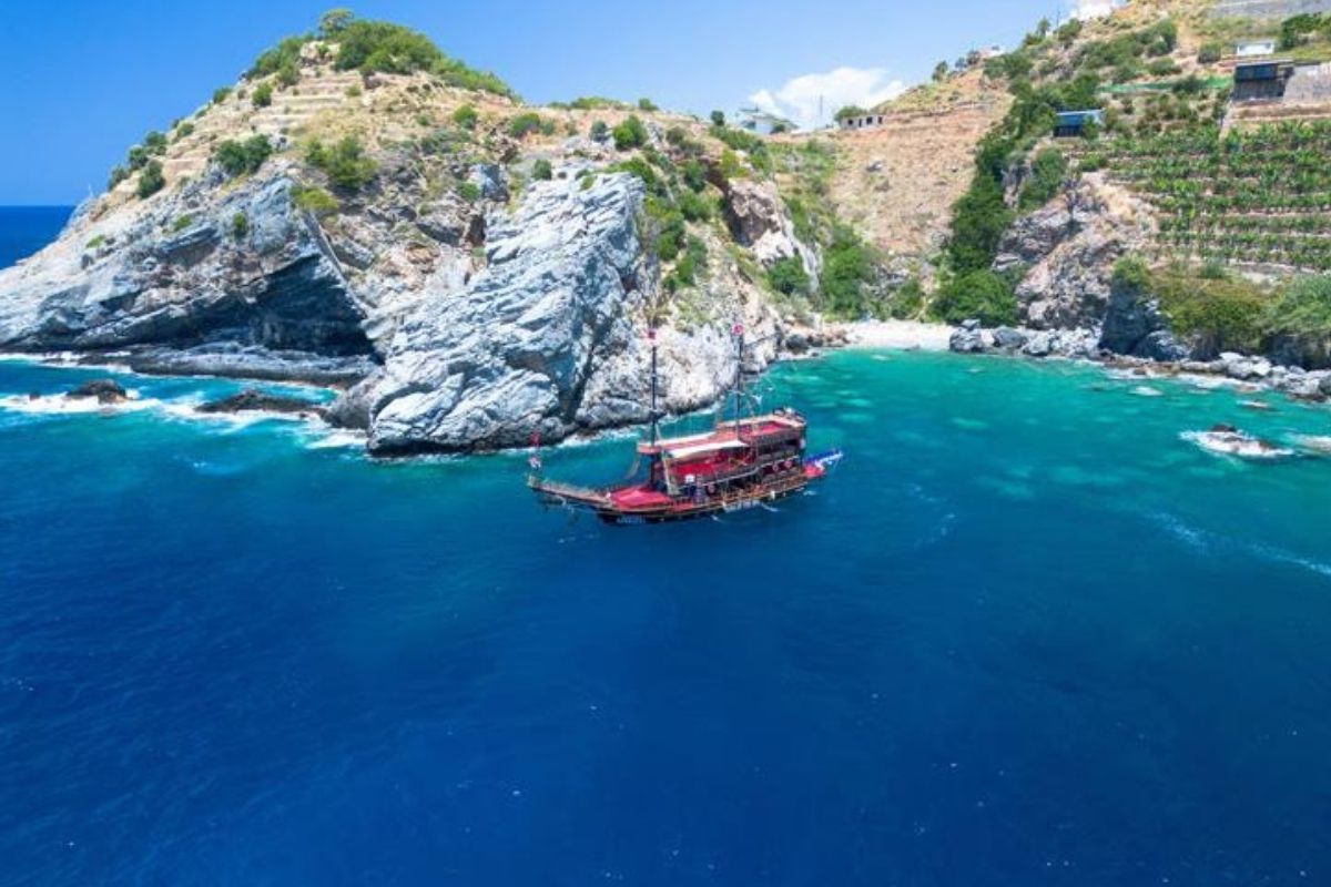 Alanya'dan Gazipaşa Tekne Turu